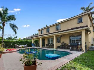 1095 Chenille Cir, Fort Lauderdale, FL 33327