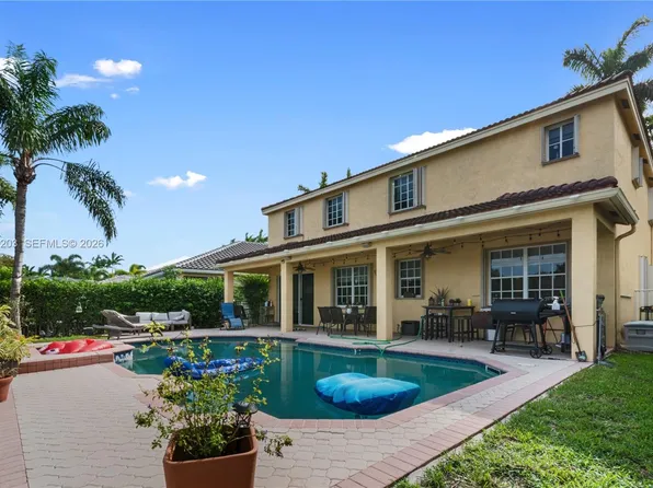 1095 Chenille Cir, Fort Lauderdale, FL 33327