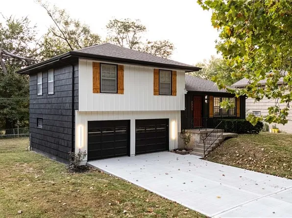 8008 Hardy Ave, Raytown, MO 64138