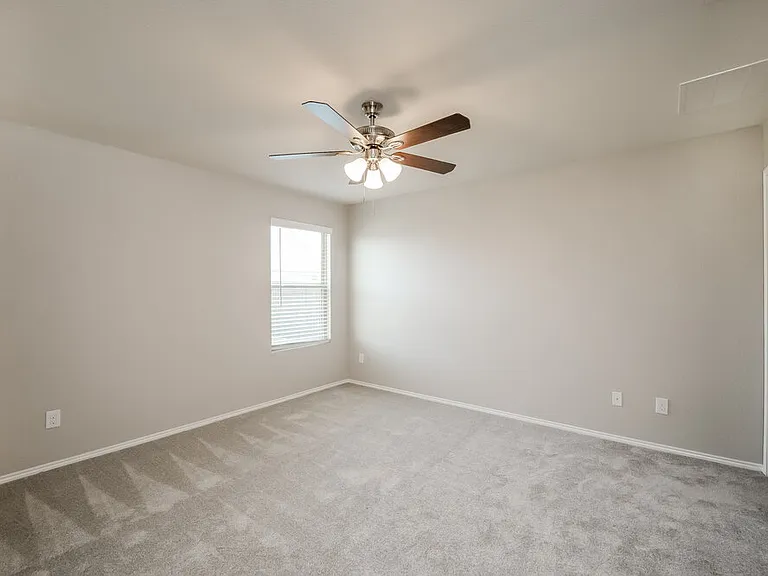 1617 Westfall Dr — Photo 9