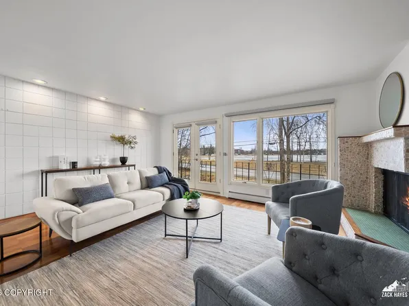 3333 Lakeshore Dr Unit 10, Anchorage, AK 99517