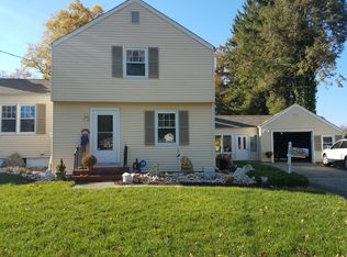 160 Acres Dr, Hamilton, NJ 08690