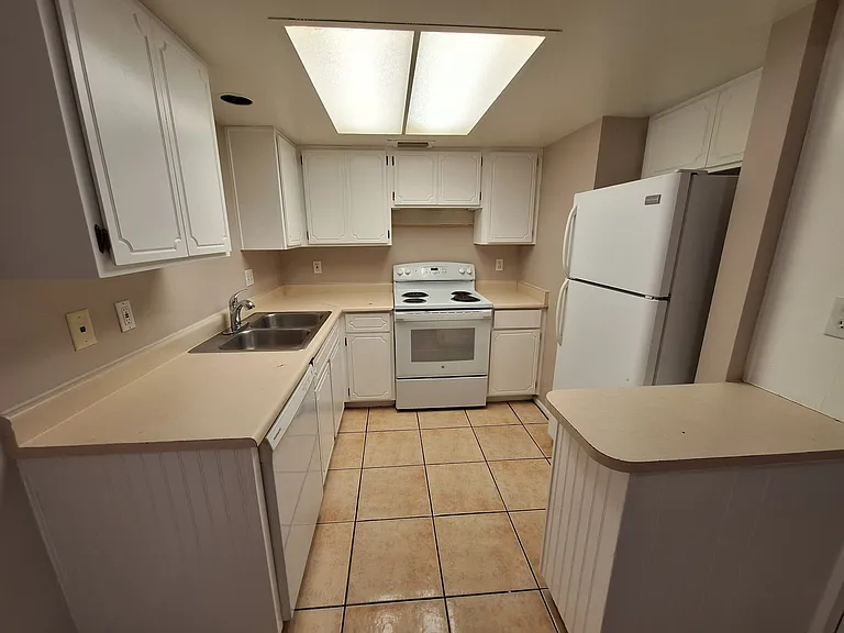 Townhome in Mesa with enclosed backyard! — Photo 19