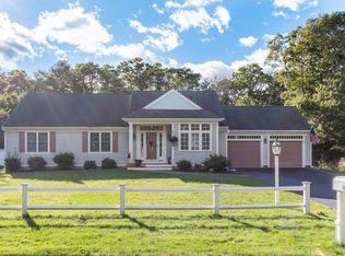 14 Sheffield Pl, Mashpee, MA 02649
