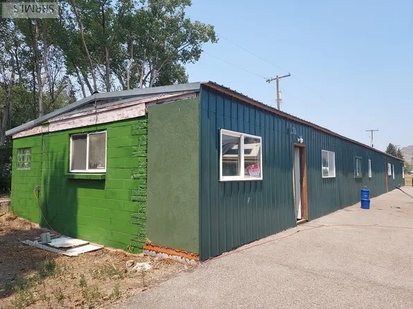 766 W Grand Ave, Arco, ID 83213