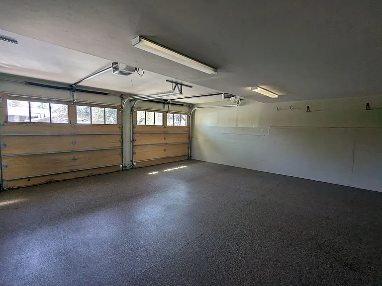 1582 NW Erin Ct — Photo 33