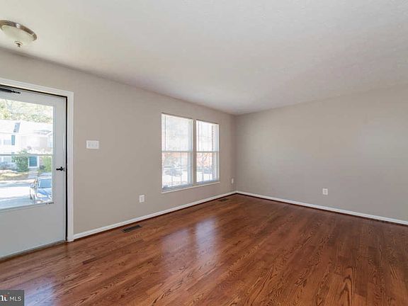 2nd image of 1860 Wye Mills Ln