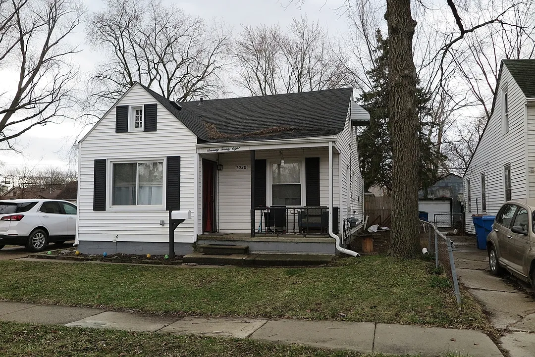 7028 Meadow Ave photo 1