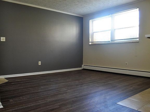 3rd image of 3809 Ferdinand Pl APT 33