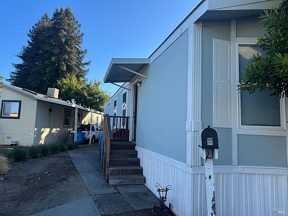 3rd image of 3 Wayside Drive