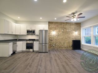 1057 W Glenlake Ave #3, Chicago, IL 60660