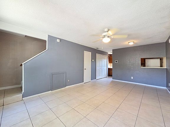 3rd image of 486 Tamarack St