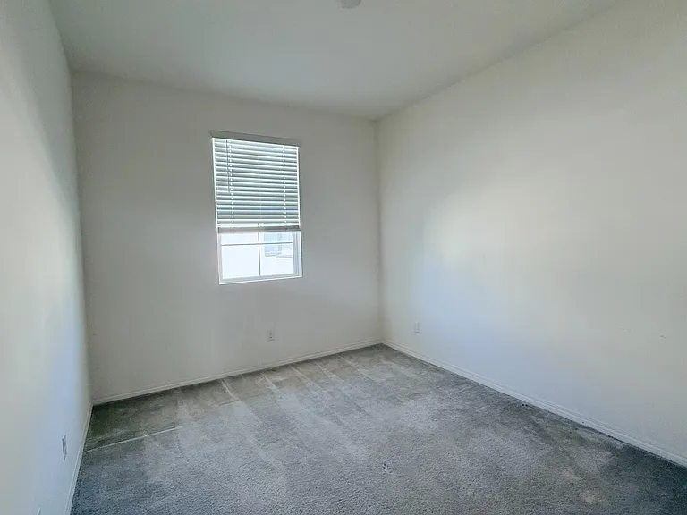 7100 Montecito Ln — Photo 15