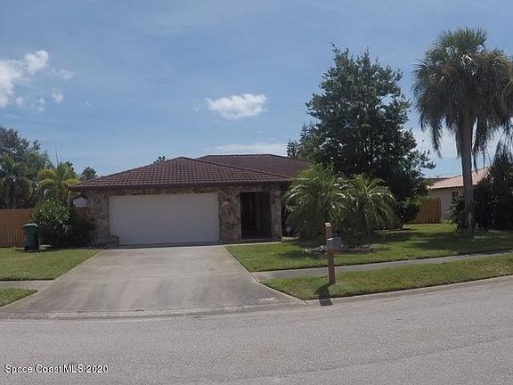 2nd image of 360 Cherry Dr