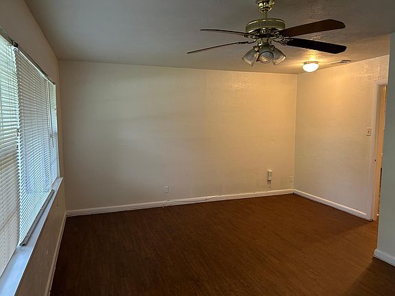 2nd image of 10108 Pinecrest Dr