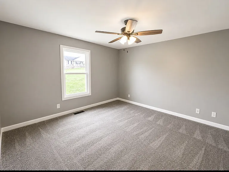 1318 Chucker Dr — Photo 5