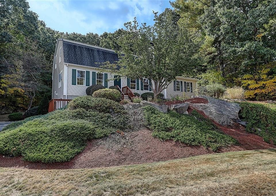 1st image of 27 Kristen Ln
