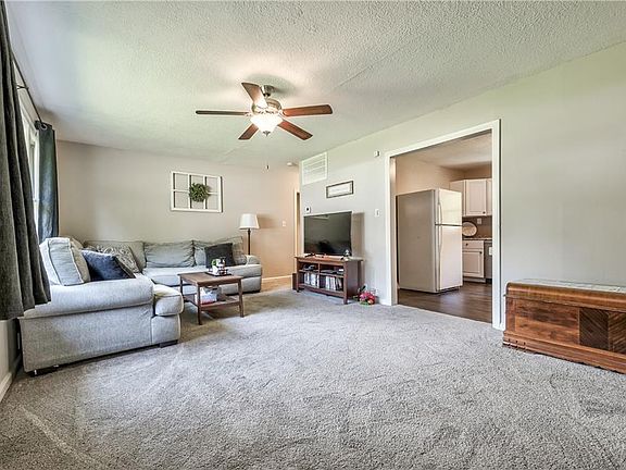 5th image of 9109 E 82nd St