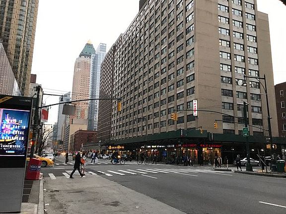 5th image of 934 8th Ave APT 3B