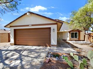 9985 E Stella Rd, Tucson, AZ 85730