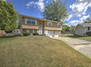 570 Fawn Ct, Mt Zion, IL 62549