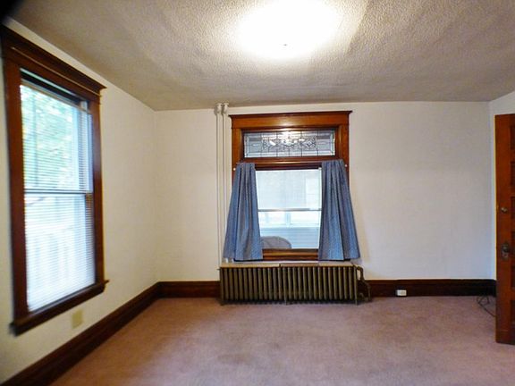 4th image of 1105 Minnehaha Ave E