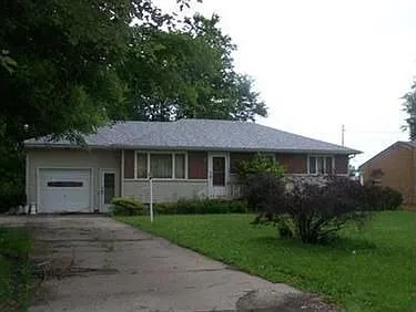3493 Draper Ave SE photo 1
