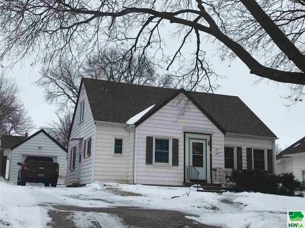 420 2nd Ave SE, Le Mars, IA 51031