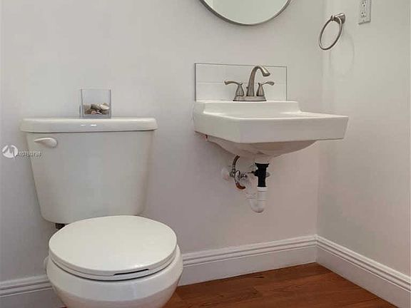 4th image of 5313 Collins Ave APT 1104