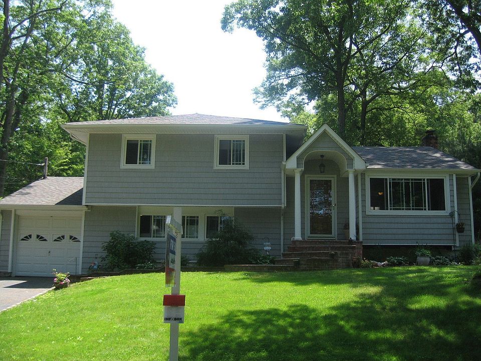 5 Nevinwood Pl Huntington NY  