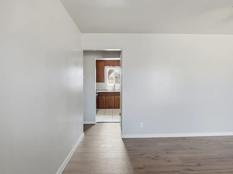 2826 N Institute St — Photo 3