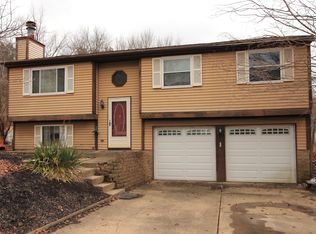 1009 Barnsley Dr, South Park, PA 15129