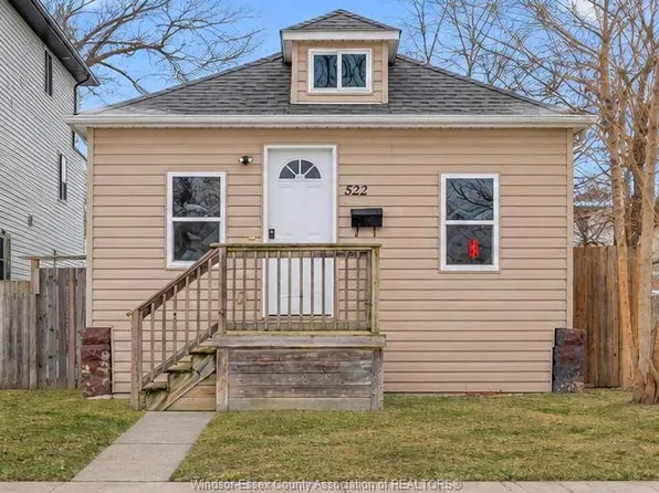 522 Bridge Ave, Windsor, ON N9B 2M4