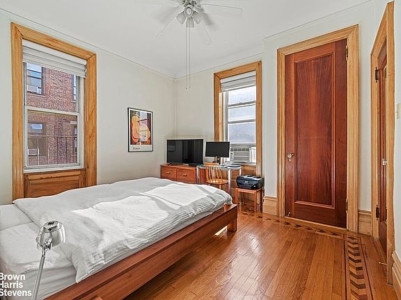 3rd image of 417 Riverside Dr APT 4D