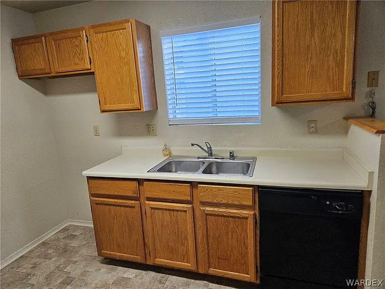 813 Gemstone Ave #3 — Photo 7