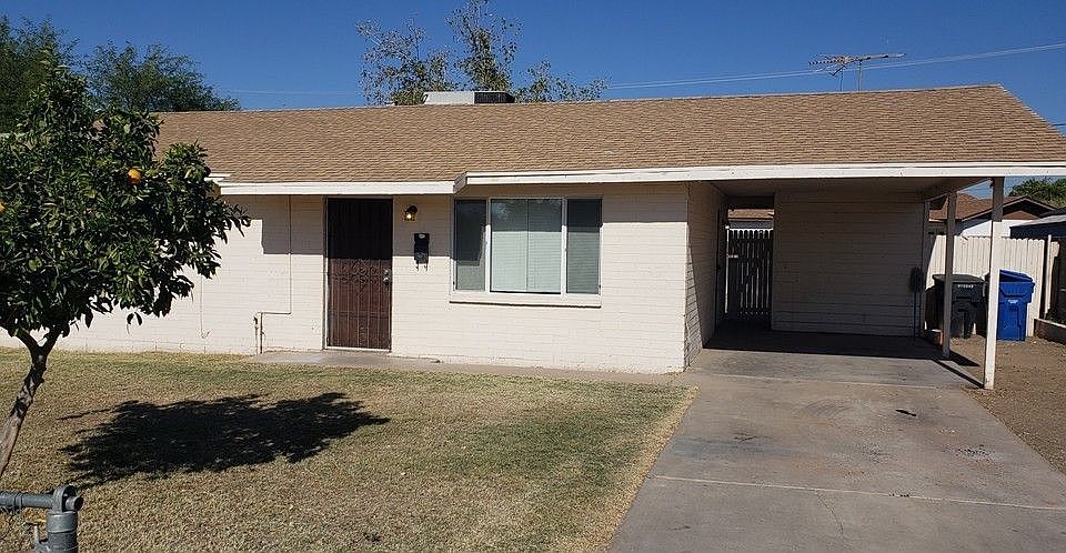 1st image of 114 W Riley Dr