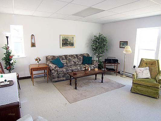 2nd image of 32899 Cherry Ln