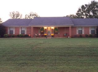 301 Bright Ave, New Albany, MS 38652