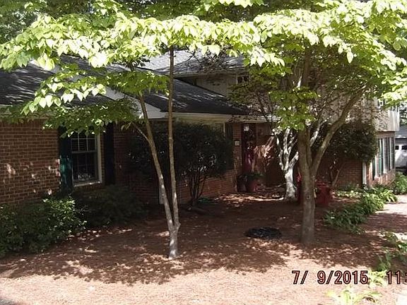4th image of 1079 Evelyn Ln