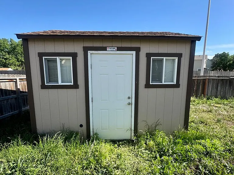 1125 Lindstrom Dr — Photo 26