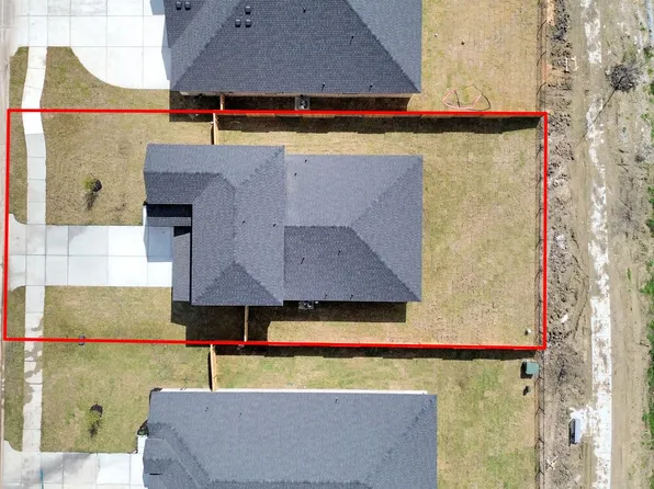 8550 Tropical Breeze Way, Iowa Colony, TX 77583