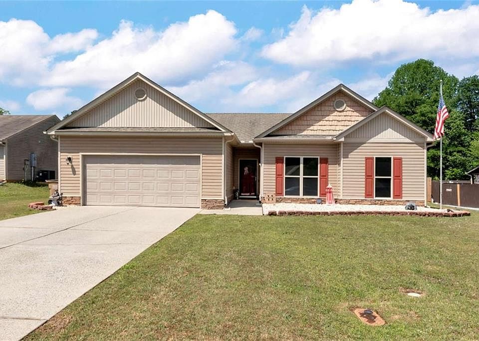 1st image of 1424 Silvergate Way