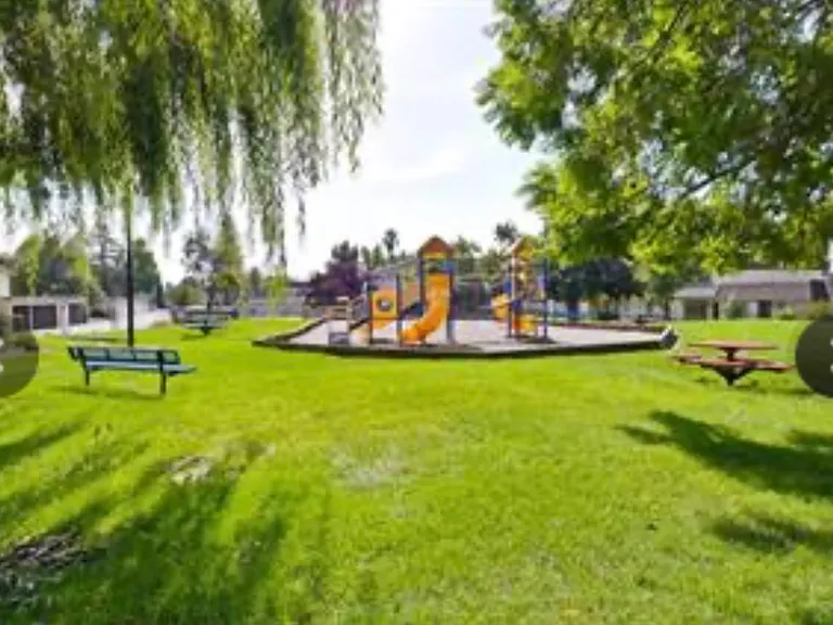 3052 Creekside Dr — Photo 16
