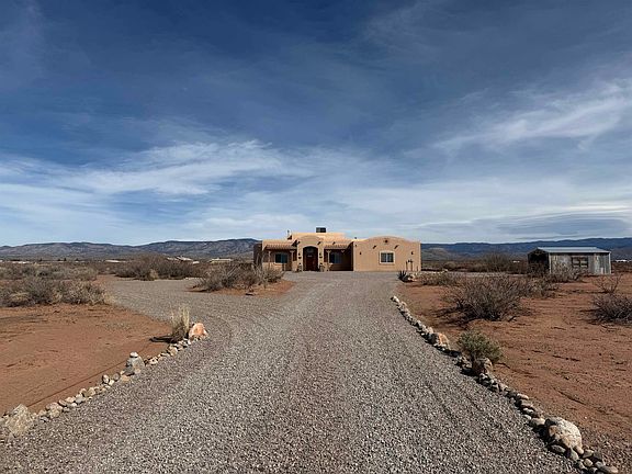 2nd image of 577 Riata Rd