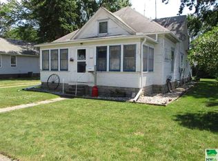 203 E Front St, Cleghorn, IA 51014