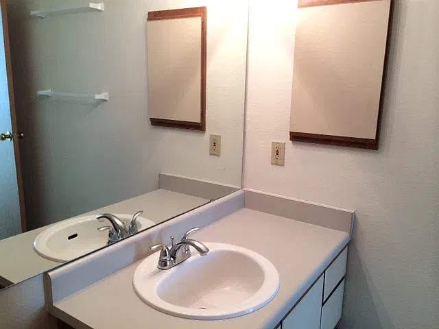 Studio, 387 sqft, $1,300 — Photo 4