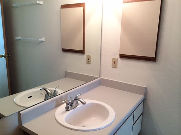4th image of 8848 Stone Ave N #102
