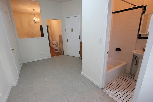 Rented by Bedford 6 Real Estate | media 6