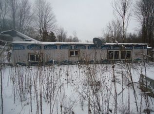 6400 S Clark Rd, Nashville, MI 49073