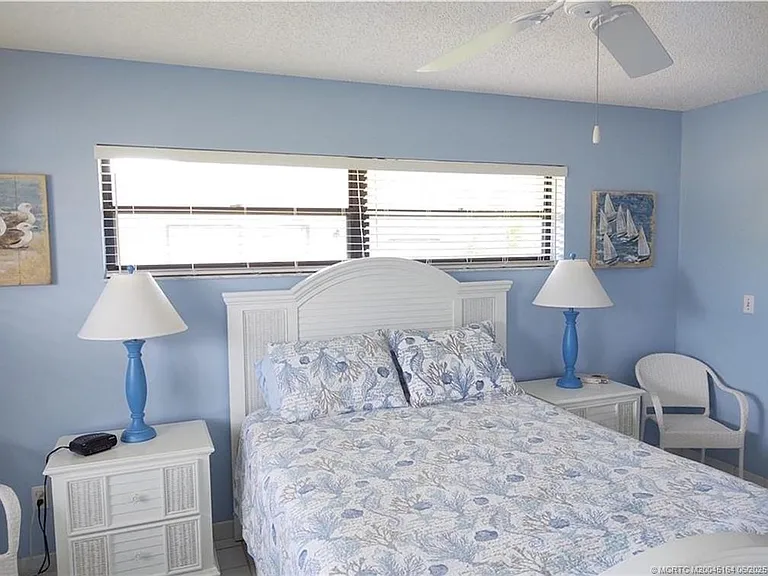 SE Sea Island Way — Photo 29